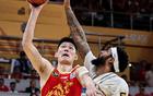 周琦實(shí)力強(qiáng)，26+13籃下統(tǒng)治；胡金秋兩屆MVP。
